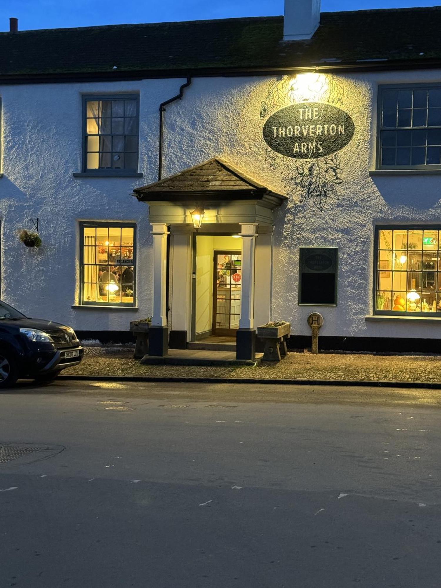 Thorverton Arms Quarto foto