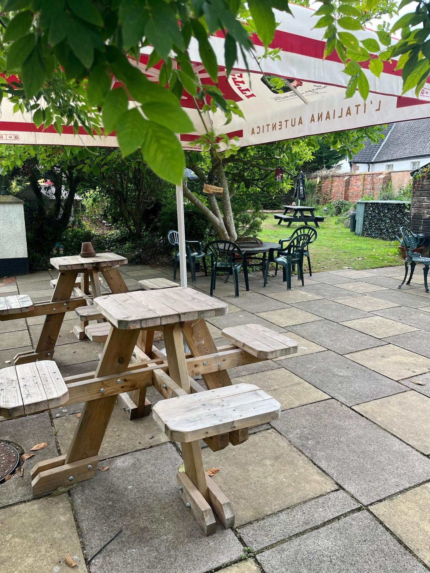 Thorverton Arms Quarto foto